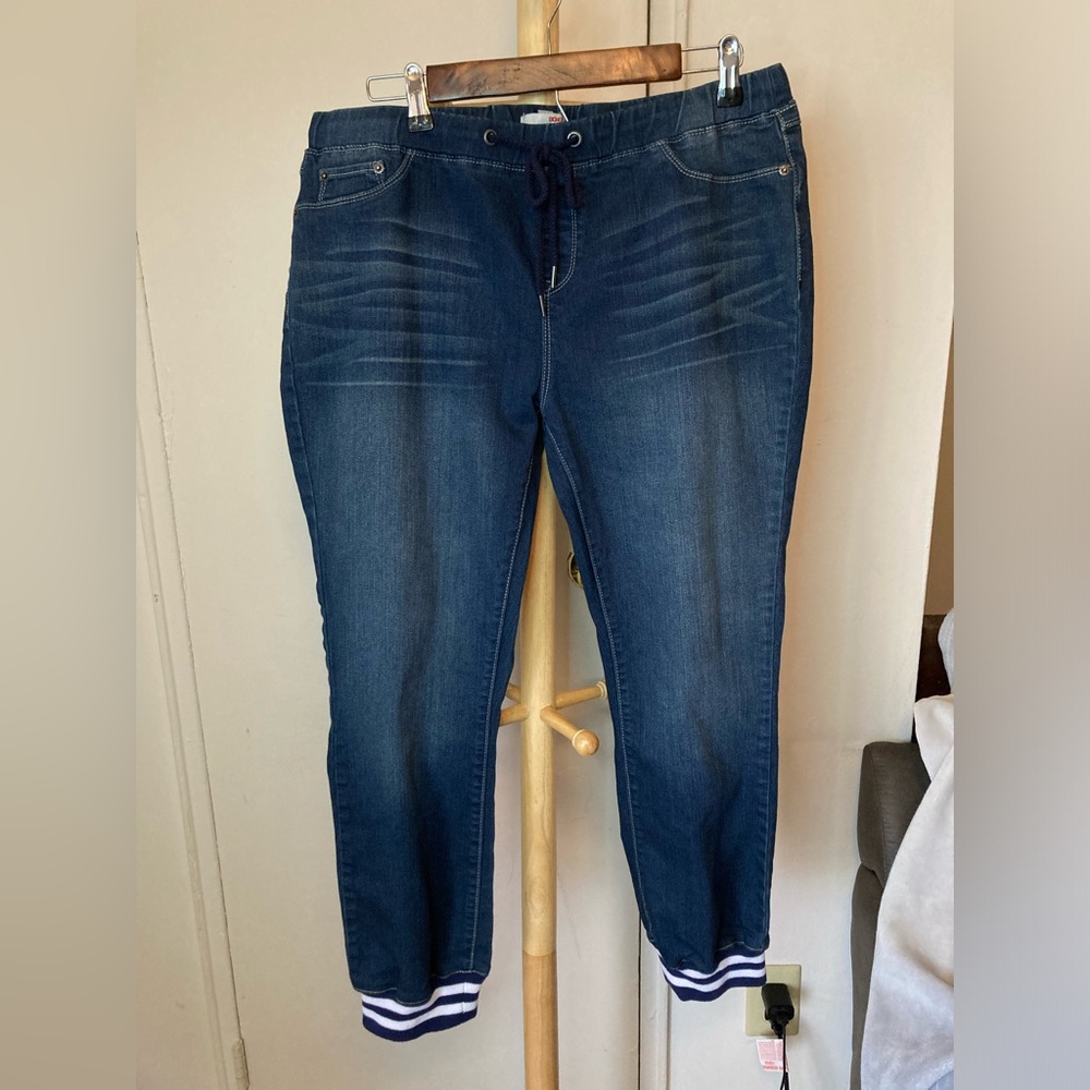 Dark Wash Elastic Waist Sporty Stripe Cuff Sweatpants Jeans - Picture 12 of 13